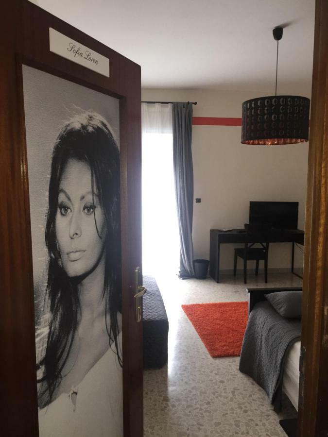 B&B Napoli Napoli Eksteriør billede